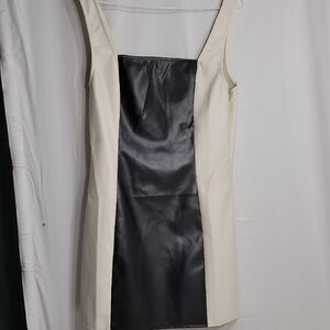 Le Lis Cream Sleeveless Sheath Dress Square Neck